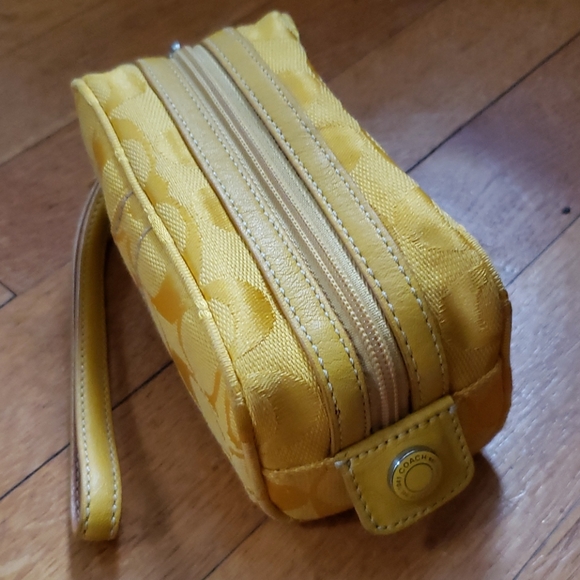 Coach wristlet - Picture 2 of 4